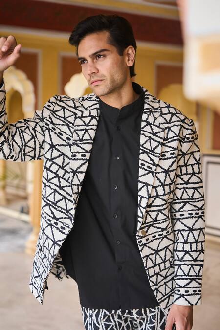 Dash And Dot Black Cotton Monochrome Geometric Blazer Online at Aza Fashions Dash And Dot_Black Cotton Monochrome Geometric Blazer _Online_at_Aza_Fashions