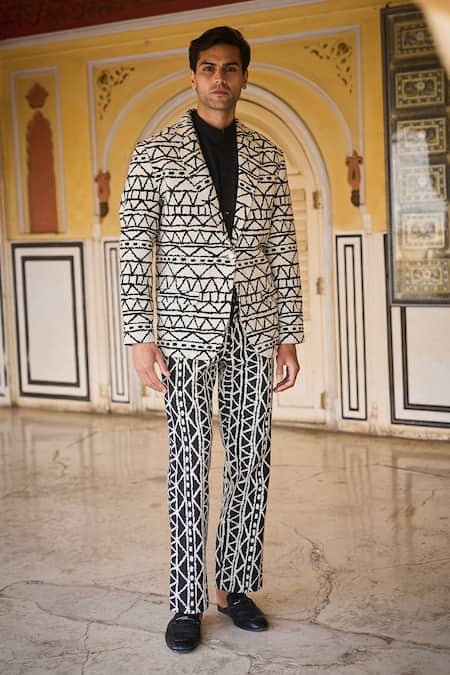 Dash And Dot Black Cotton Monochrome Geometric Blazer at Aza Fashions Dash And Dot_Black Cotton Monochrome Geometric Blazer _at_Aza_Fashions