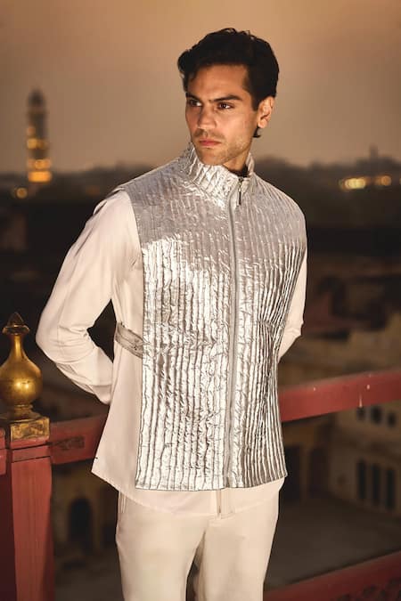 Shop Dash And Dot Silver Polyester, Nylon Quilted Gilet Jacket at Aza Fashions Shop_Dash And Dot_Silver Polyester, Nylon Quilted Gilet Jacket _at_Aza_Fashions