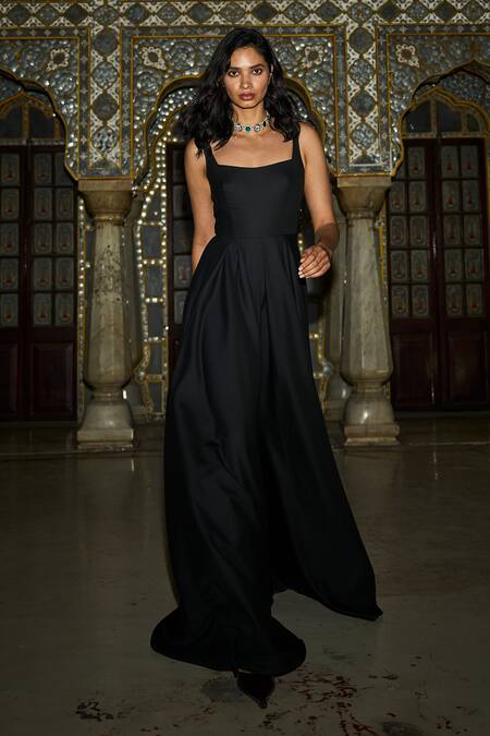 Dash And Dot Black Polyester Square Neck Solid Fit And Flare Gown Online at Aza Fashions Dash And Dot_Black Polyester Square Neck Solid Fit And Flare Gown _Online_at_Aza_Fashions