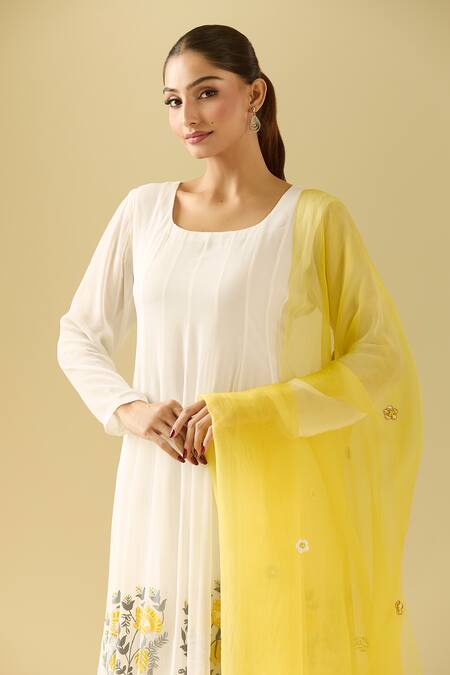 Samyukta Singhania_White Georgette, Cotton Embroidery Round Neck Floral Hand Painted Anarkali Set_at_Aza_Fashions
