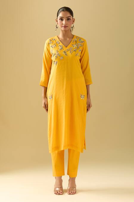 Buy_Samyukta Singhania_Yellow Chanderi Cut Work, Sequins V-neck Botanical Embroidered Kurta Set_Online_at_Aza_Fashions
