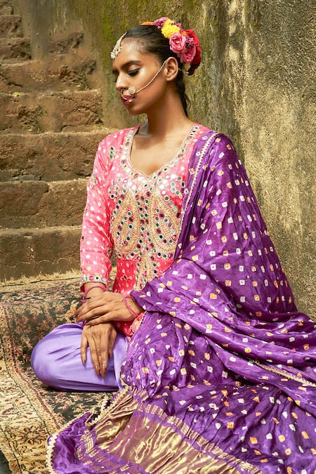 Shop Sheeshakari Pink Silk Mirrors, Beads, Zari Collared Bandhani Work Kurta Set at Aza Fashions Shop_Sheeshakari_Pink Silk Mirrors, Beads, Zari Collared Bandhani Work Kurta Set _at_Aza_Fashions