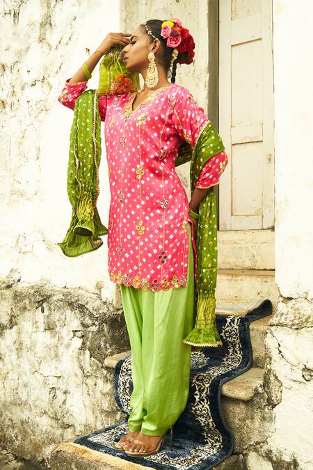 Buy Sheeshakari Pink Silk Mirrors, Zari, Embroidery V-neck Bandhani Floral Stripe Kurta Set Online at Aza Fashions Buy_Sheeshakari_Pink Silk Mirrors, Zari, Embroidery V-neck Bandhani Floral Stripe Kurta Set _Online_at_Aza_Fashions