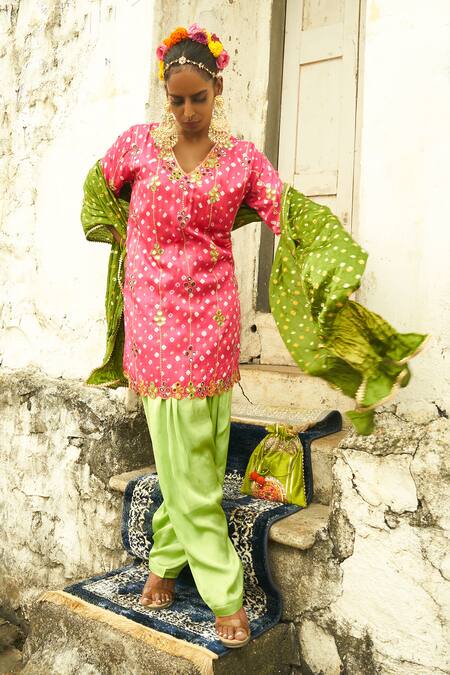 Shop Sheeshakari Pink Silk Mirrors, Zari, Embroidery V-neck Bandhani Floral Stripe Kurta Set Online at Aza Fashions Shop_Sheeshakari_Pink Silk Mirrors, Zari, Embroidery V-neck Bandhani Floral Stripe Kurta Set _Online_at_Aza_Fashions