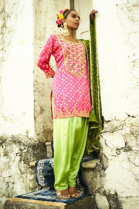 Shop_Sheeshakari_Pink Silk Beads, Mirrors, Gota Patti, Embroidery Bandhani Temple Motif Kurta Set _at_Aza_Fashions