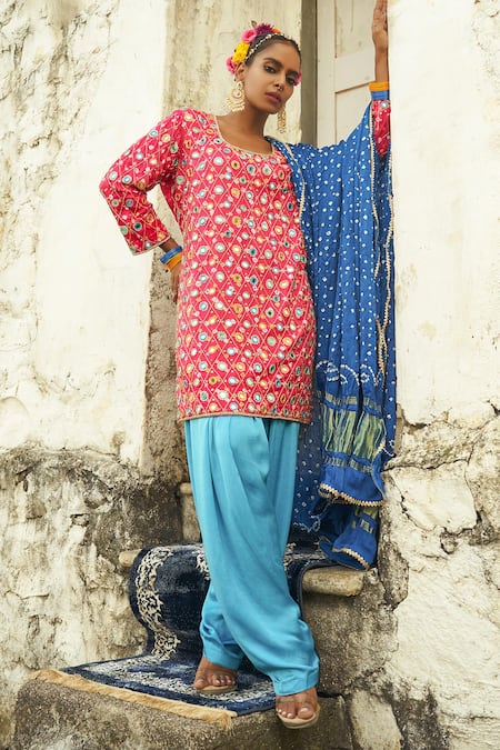 Shop Sheeshakari Pink Silk Mirrors, Beads, Embroidery Round Neck Bandhani Kurta Set Online at Aza Fashions Shop_Sheeshakari_Pink Silk Mirrors, Beads, Embroidery Round Neck Bandhani Kurta Set _Online_at_Aza_Fashions