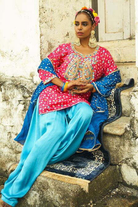 Sheeshakari Pink Silk Beads, Zari, Embroidery, Mirrors Paisley Kurta Set at Aza Fashions Sheeshakari_Pink Silk Beads, Zari, Embroidery, Mirrors Paisley Kurta Set _at_Aza_Fashions