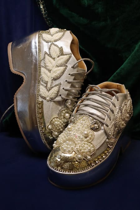 Chal Jooti Silver Pearl Embroidered Luxe Sneakers 