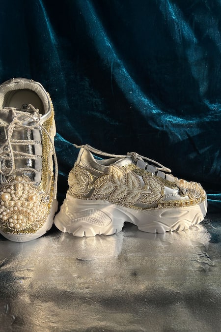 Chal Jooti Embellished Pearl Sneakers 