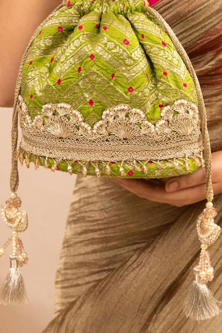 Buy_Amyra_Green Pearls, Lace Bandhani Pattern Bucket Bag _Online_at_Aza_Fashions