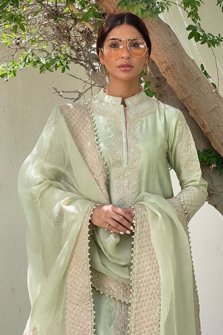 Buy Sheetal Batra Green Kurta Chanderi Salwar - Bamber Satin Dupatta Rahbya Set Buy_Sheetal Batra_Green Kurta Chanderi Salwar - Bamber Satin Dupatta Rahbya Set