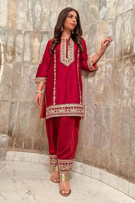 Buy_Sheetal Batra_Red , Chanderi, Bamboo, Organza Mehak Floral Kurta Salwar Set 