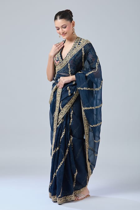Buy Azeera Blue Chiffon Diamonds, Embroidery, Sequins V-neck Floral Saree Set Online at Aza Fashions Buy_Azeera_Blue Chiffon Diamonds, Embroidery, Sequins V-neck Floral Saree Set _Online_at_Aza_Fashions