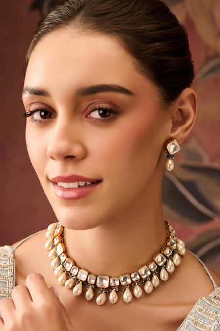 Paisley Pop Kundan Pearl Embellished Choker Set 