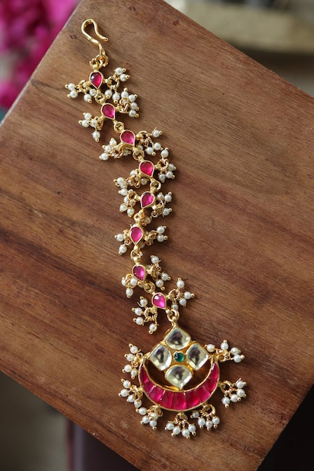 Shop_Paisley Pop_Red Kundan Pearl Maangtikka _at_Aza_Fashions