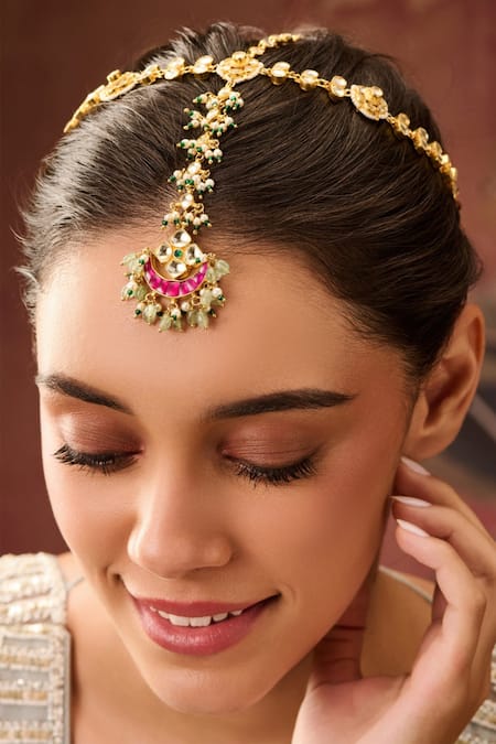 Shop Paisley Pop Green Kundan And Onyx Mathapatti at Aza Fashions Shop_Paisley Pop_Green Kundan And Onyx Mathapatti _at_Aza_Fashions