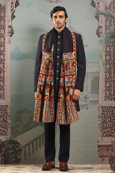 Buy_Asuka_Black Geometric Bloom Embroidered Silk Stole _Online_at_Aza_Fashions