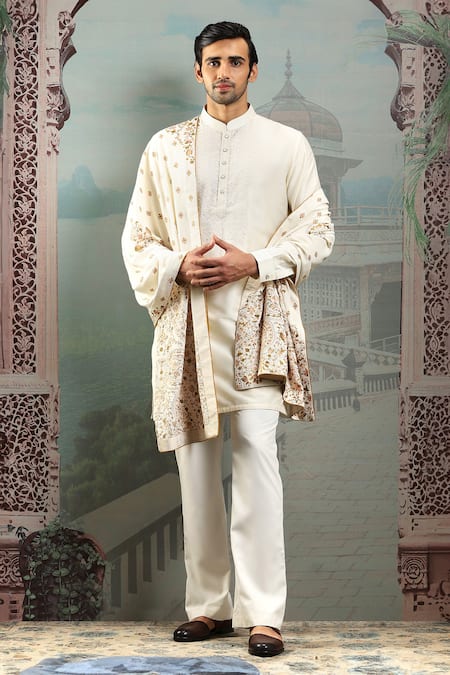 Buy Asuka Ivory Zardozi Bloom Vine Embroidered Stole Online at Aza Fashions Buy_Asuka_Ivory Zardozi Bloom Vine Embroidered Stole _Online_at_Aza_Fashions