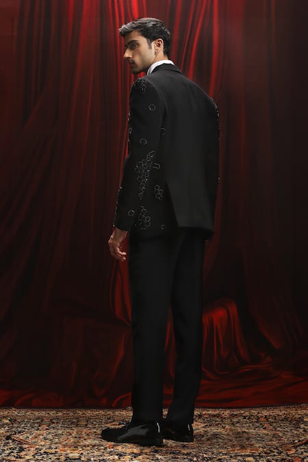 Asuka Cutdana Embroidered Tuxedo Set 