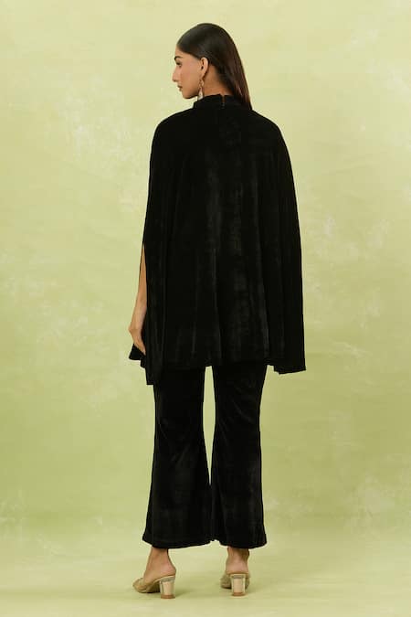 Samyukta Singhania Sequin Embellished Velvet Cape & Pant Set 