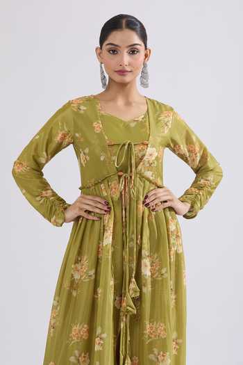 Samyukta Singhania_Green Chiffon Embroidery Sweetheart Neck Floral Print Jacket Sharara Set _at_Aza_Fashions