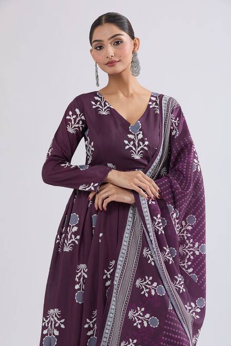 Buy_Naintara Bajaj_Purple Muslin Embroidery V-neck Floral Print Angarkha Kurta Set _Online_at_Aza_Fashions