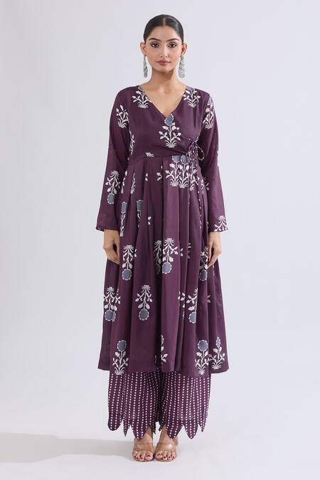 Shop_Naintara Bajaj_Purple Muslin Embroidery V-neck Floral Print Angarkha Kurta Set _Online_at_Aza_Fashions