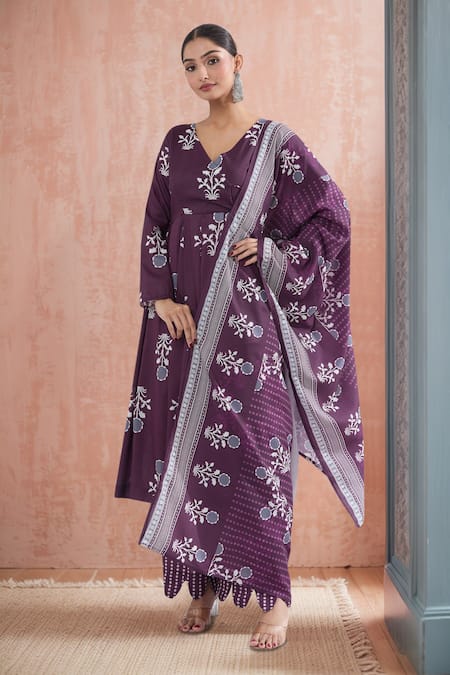 Naintara Bajaj Floral Print Angarkha Kurta Set 