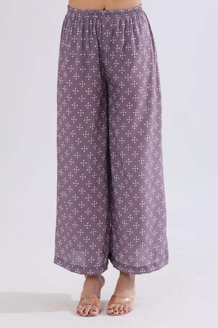 Naintara Bajaj_Purple Muslin Embroidery V-neck Floral Bandhani Angarkha Kurta Set _Online_at_Aza_Fashions