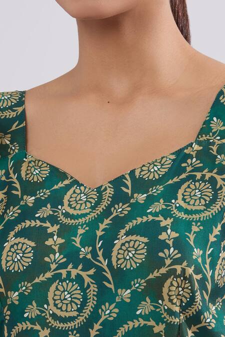 Naintara Bajaj_Green Rayon Sweetheart Neck Floral Vine Print Maxi Dress _Online_at_Aza_Fashions