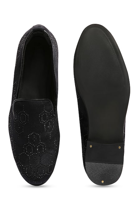 Asuka Black Hand Embroidered Velvet Shoes 