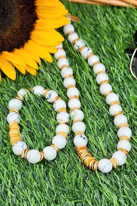 Mnsh_Gold Plated Howlite Bead Toned Necklace _Online_at_Aza_Fashions