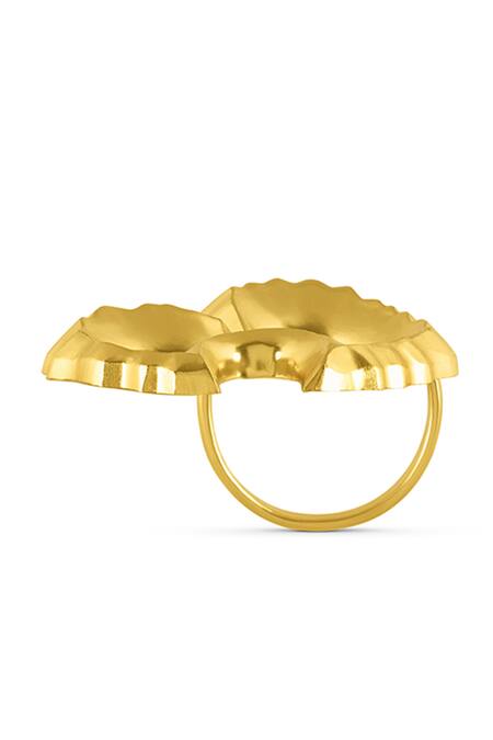 Mnsh_Gold Plated Wave Textured Ring _Online_at_Aza_Fashions