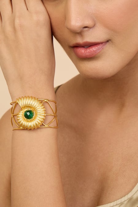 Mnsh Gold Plated Beads Seashell Motif Stone Studded Cuff