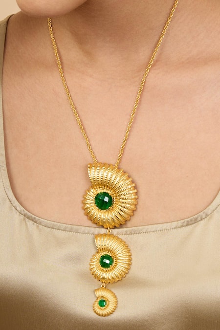 Shop_Mnsh_Gold Plated Shell Motif Glass Stone Pendant Necklace _Online_at_Aza_Fashions