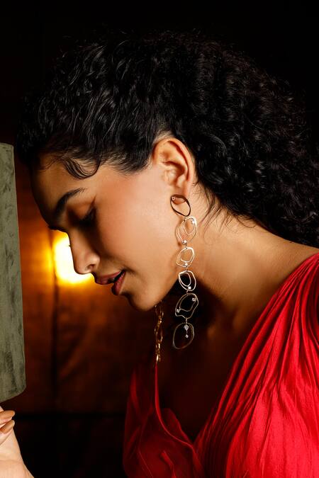 Buy_Mnsh_Gold Plated Crystals Cubic Zirconia Duster Earrings 