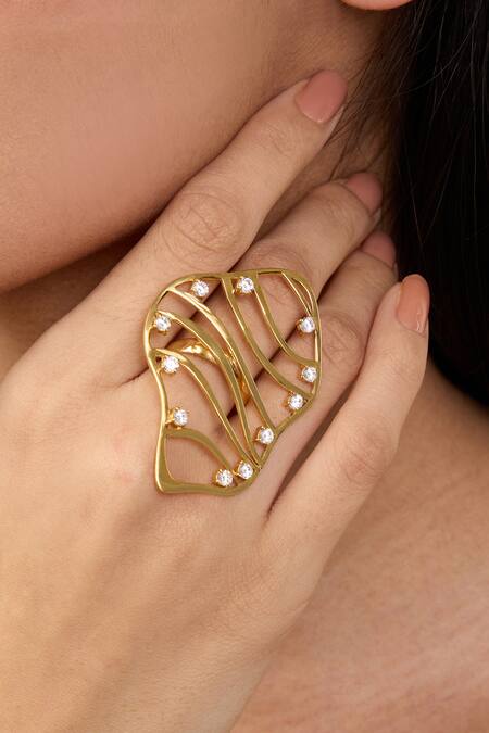 Shop_Mnsh_Gold Plated Crystals Cubic Zirconia Swerve Ring 