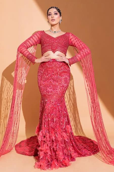 Kaynaat By Aanchal Sawhney_Red Net Cut Work, Sequins, Stones V-neck Embroidered Fish Lehenga Set _Online_at_Aza_Fashions