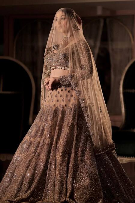 Shop_Kaynaat By Aanchal Sawhney_Rose Gold Net Mirrors, Beads, Zari V-neck Embroidered Bridal Lehenga Set _Online_at_Aza_Fashions