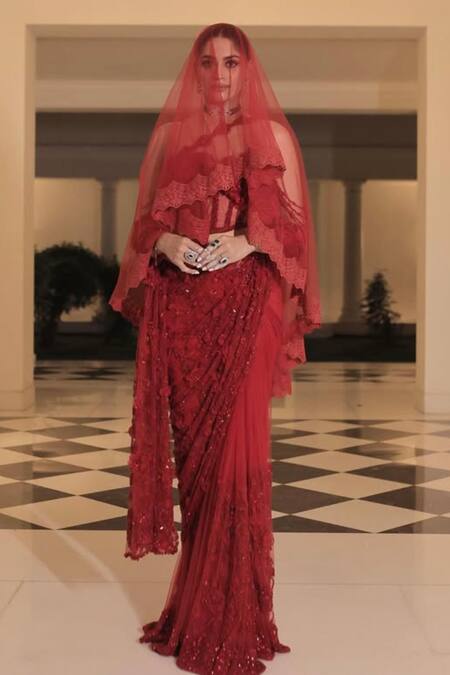 Kaynaat By Aanchal Sawhney_Red Net Sequins, Beads, Zari Asymmetric Flower Embellished 3d Work Saree Set _Online_at_Aza_Fashions