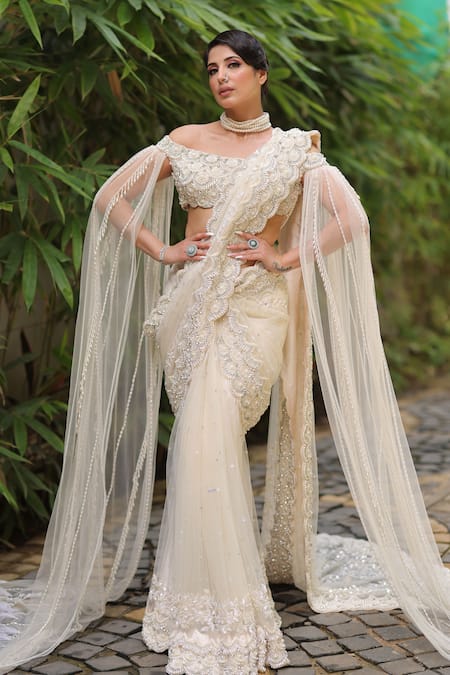 Kaynaat By Aanchal Sawhney Embellished Cream Pre-Draped Saree Set 