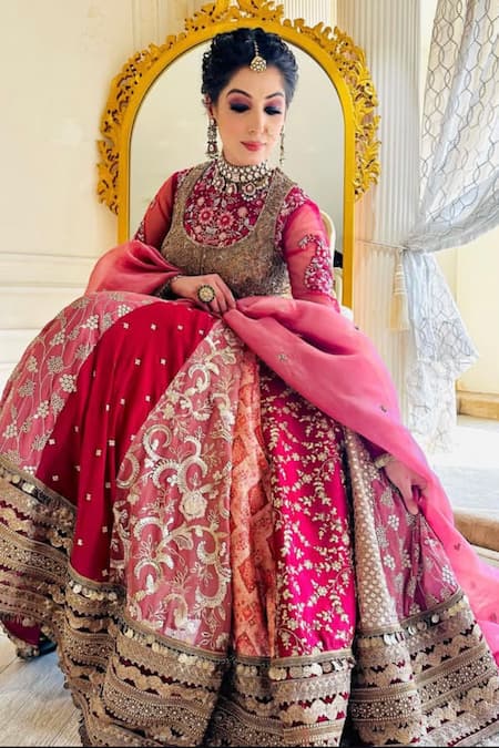 Buy_Kaynaat By Aanchal Sawhney_Red Organza, Georgette, Chanderi Tassels, Embroidery Round Zari Anarkali Set _Online_at_Aza_Fashions