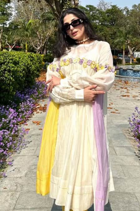 Kaynaat By Aanchal Sawhney Floral Embroidered Kurta & Pant Set 