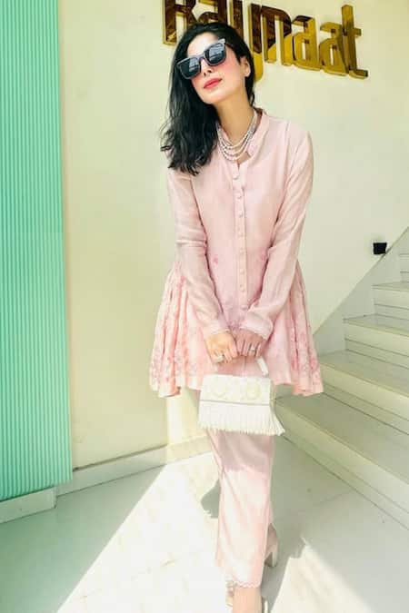 Buy_Kaynaat By Aanchal Sawhney_Pink Chanderi Cut Work, Beads Mandarin Floral Embroidered Peplum Kurta Set _Online_at_Aza_Fashions