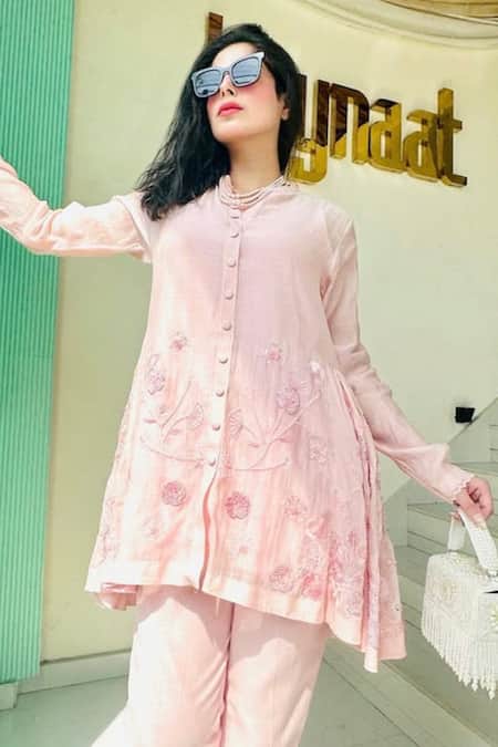 Kaynaat By Aanchal Sawhney Floral Embroidered Peplum Kurta Set 