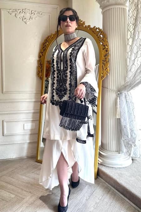 Buy_Kaynaat By Aanchal Sawhney_Ivory Cotton, Georgette Sequins, Embroidery V-neck Kurta Dhoti Set _Online_at_Aza_Fashions