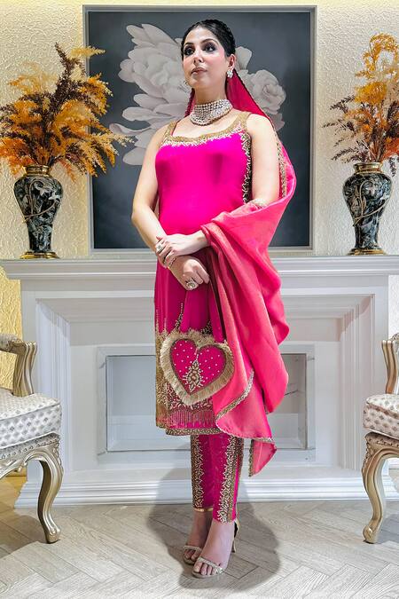 Buy Kaynaat By Aanchal Sawhney Pink Silk Cut Work, Pearls, Zari, Embroidery, Sequins Square Neck Kurta Set Online at Aza Fashions Buy_Kaynaat By Aanchal Sawhney_Pink Silk Cut Work, Pearls, Zari, Embroidery, Sequins Square Neck Kurta Set _Online_at_Aza_Fashions