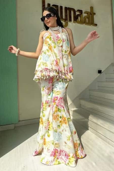 Kaynaat By Aanchal Sawhney_Ivory Crepe, Georgette Embroidery Scoop Neck Floral Print Peplum Top And Pant Set _Online_at_Aza_Fashions