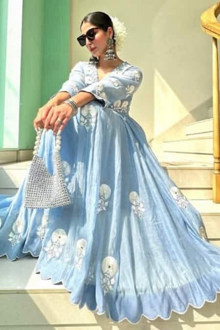Kaynaat By Aanchal Sawhney_Blue Chanderi Sequins, Embroidery V-neck Floral Anarkali Set _Online_at_Aza_Fashions